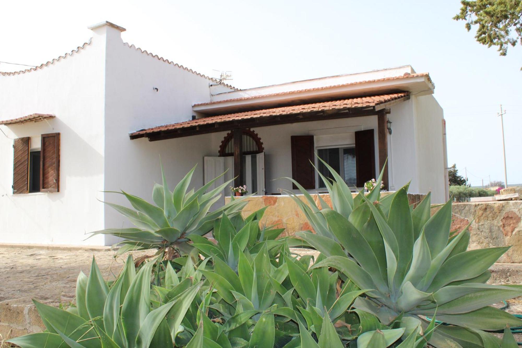 Casa Bouganville Villetta Tra Le Vigne E Il Mare Menfi Extérieur photo